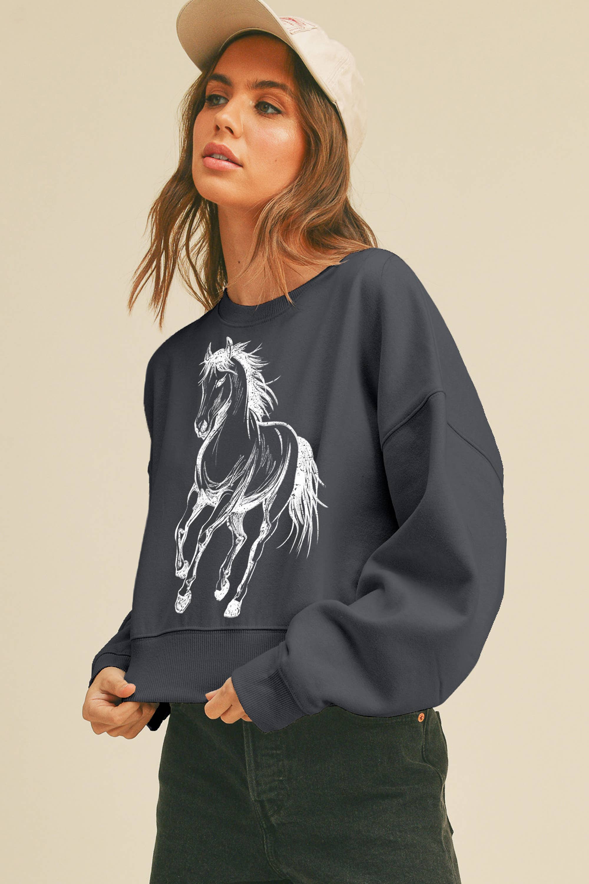 Honestee - Wholesale Grafisch sweatshirt - Dames - Paardenschets Afgeknipte Lange Mouwen Sweatshirt1
