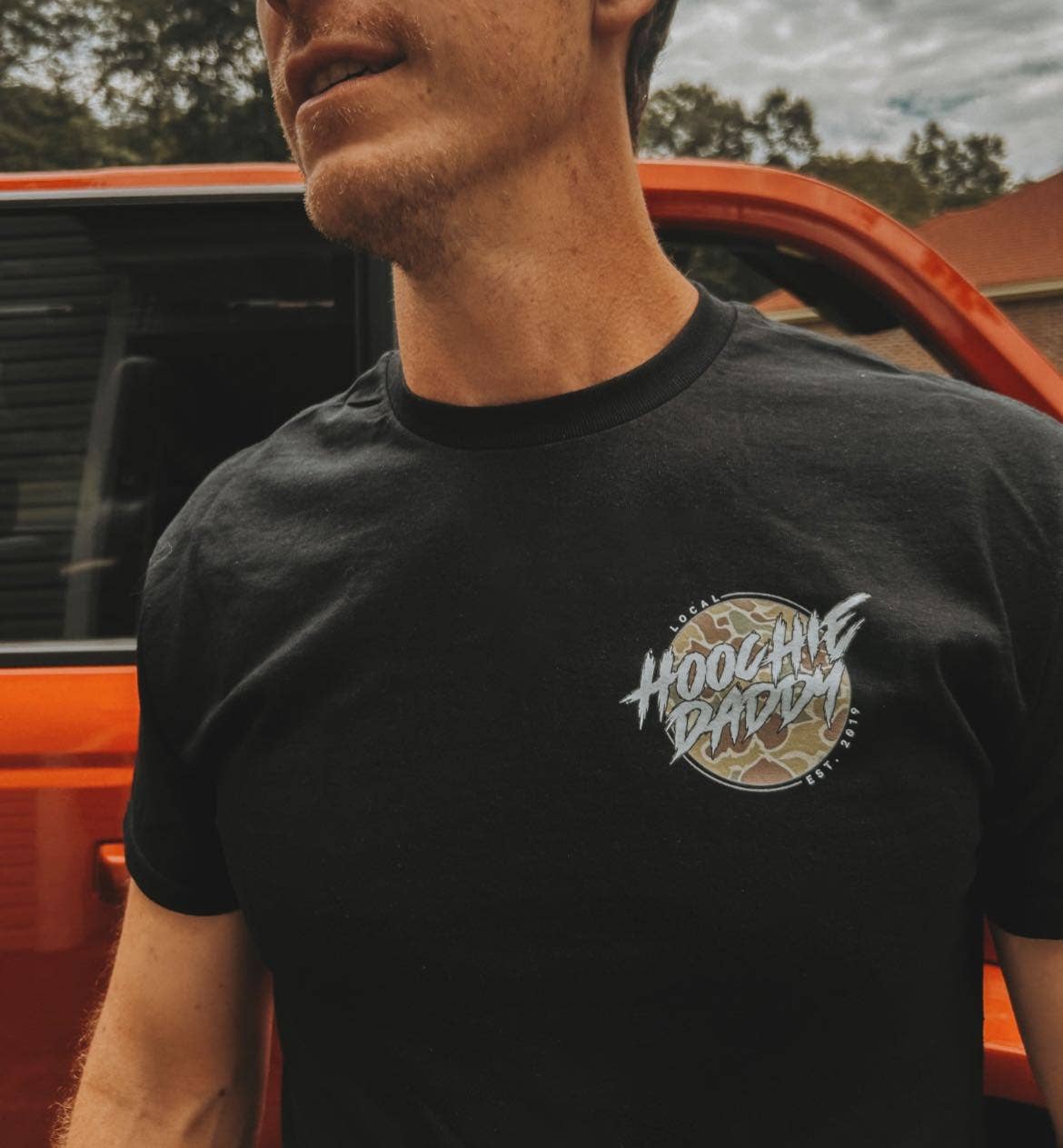 ZZ Threadz – wholesale T-shirts med screentryck – Herr – Lokal Hoochie Daddy Herrgrafisk T-shirt2