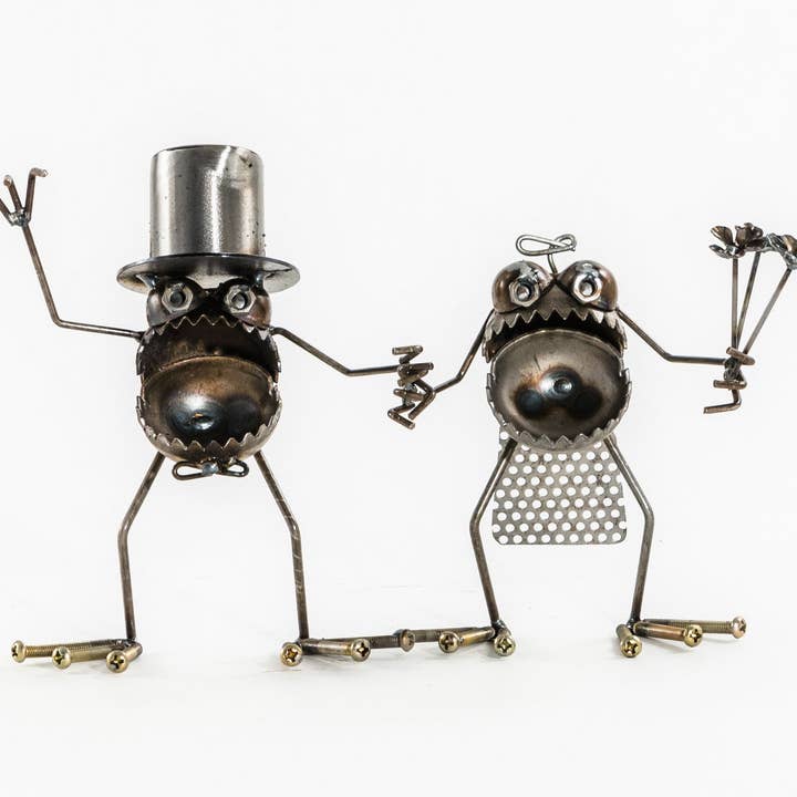 Small GBG Cake Couple for wholesale by SugarPost