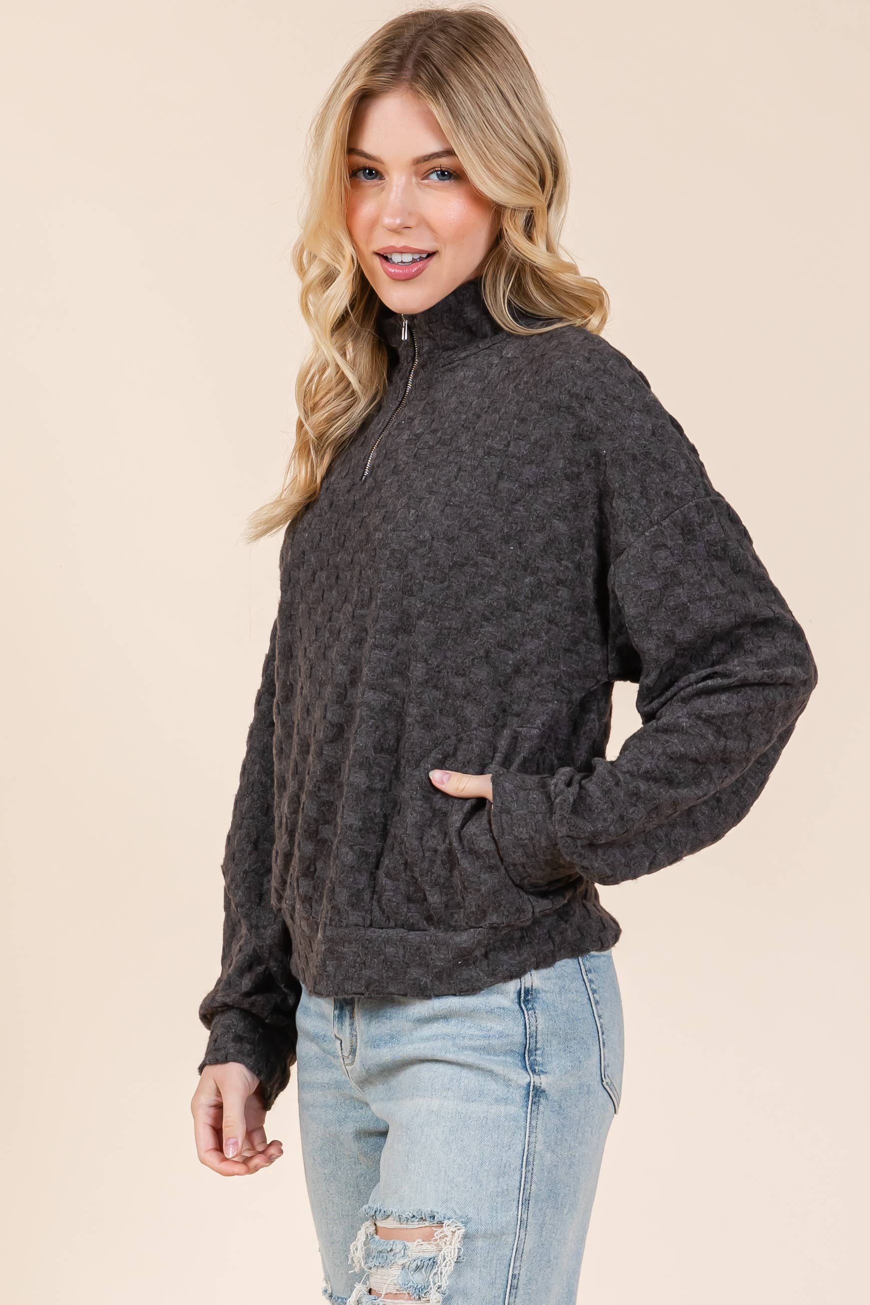 BOMBOM - Wholesale Sweatshirt - Women's - TL1997 FUZZY CHECKERED 1/4 ZIP TOP 8