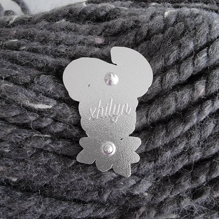Xhilyn - Wholesale Lapel Pin/Button - Fennec Frost Pins - Dec 20245