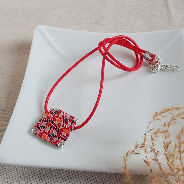 Colgantes modernistas geométricos con trencadis de colores para venta al por mayor de PASTACUITA