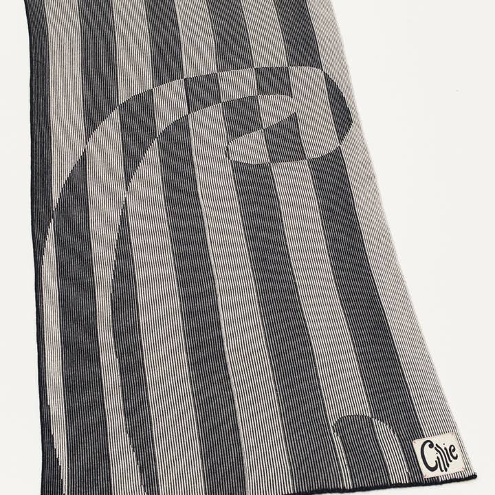 T_003 | Knitted Inverse Throw | B+W for wholesale by Cillie