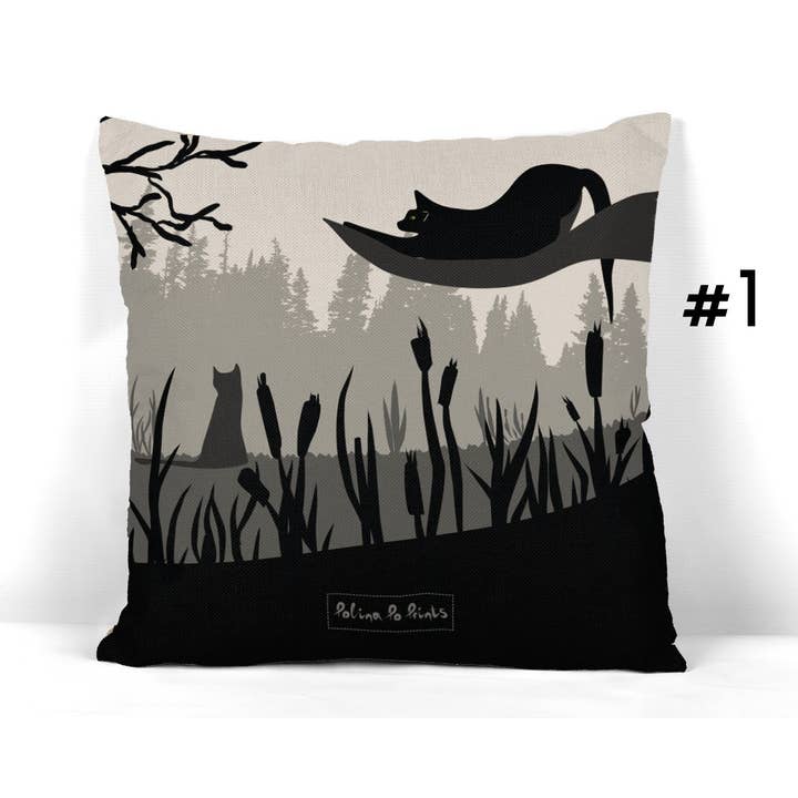 Taies d'oreiller Chat Noir pour coussins, Halloween, Forêt pour la vente par Polina Po Prints