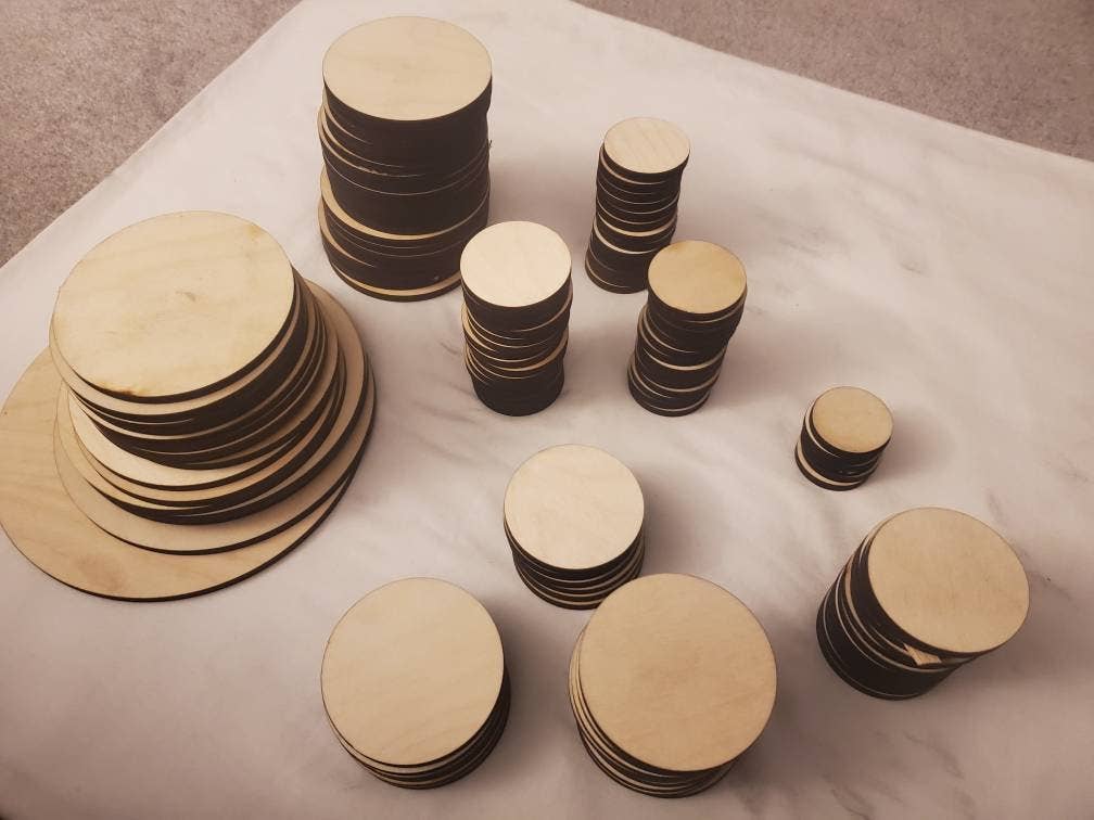 Char & Beam – wholesale Craft supplies – Baltic Birch Wood Rounds, Unfinished 1/4" Birch Circles4