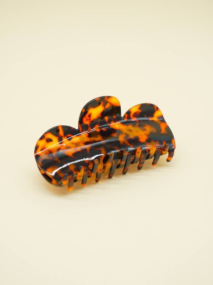 XL vaas haarclip in schildpadpatroon voor wholesale door Paulina Otero