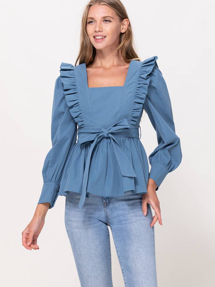 Top con cinturón con diseño de volantes para venta al por mayor de Dear Daisy