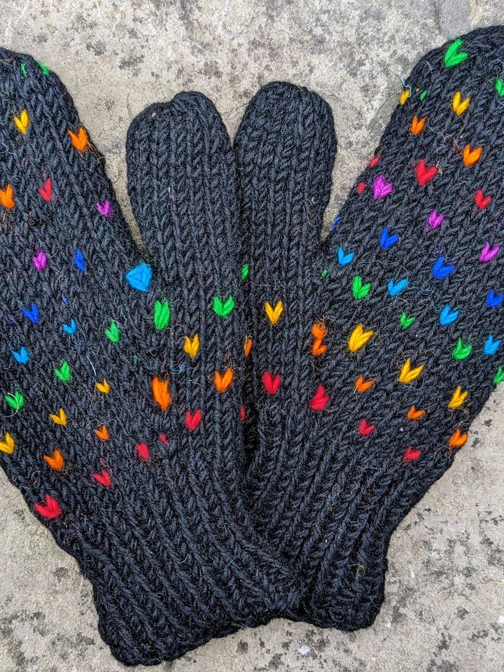 Mitaines Réglisse//Gants pour la vente par Cool Trade Winds