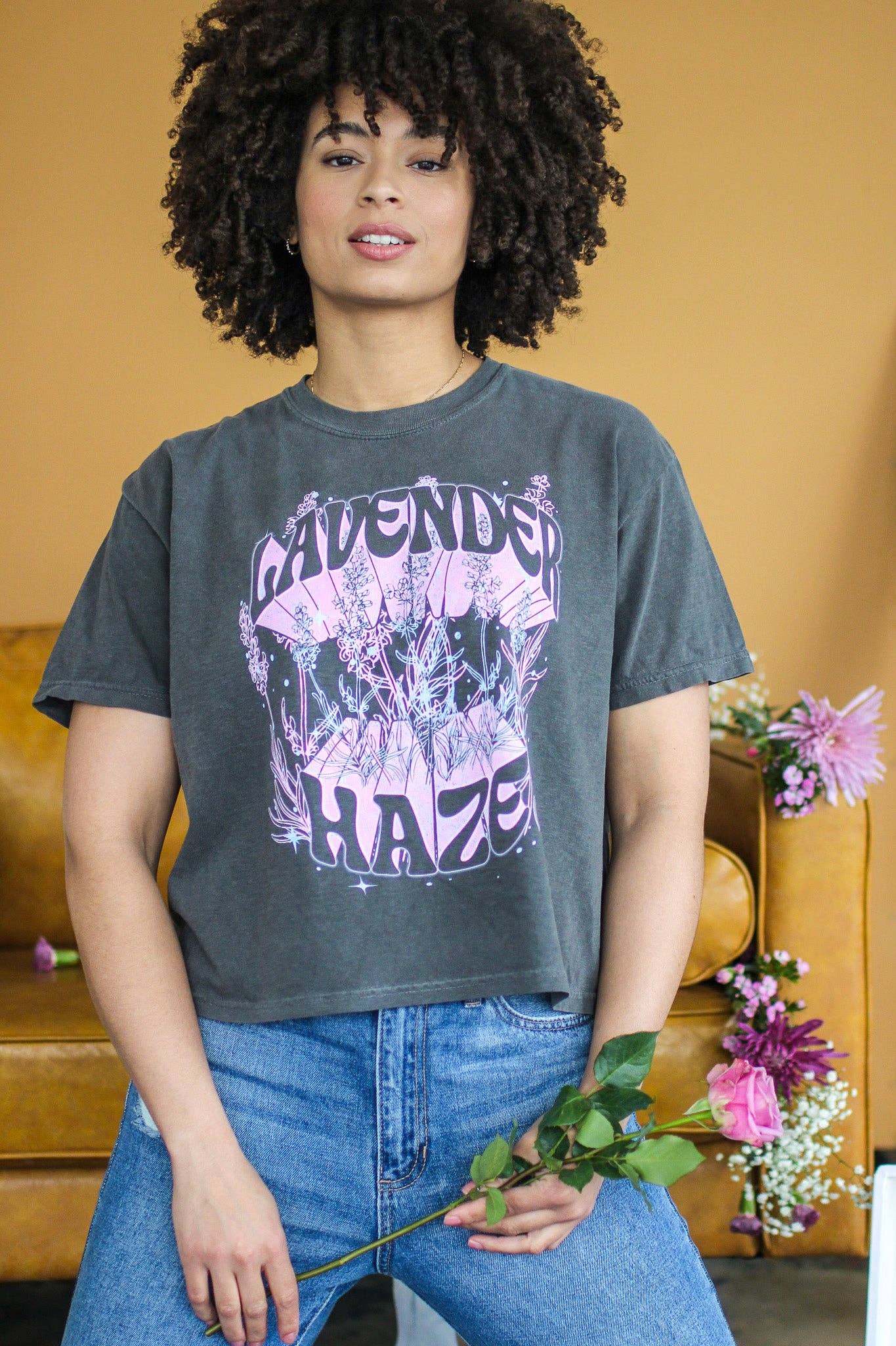 Girl Tribe Co - Venta al por mayor Camiseta serigrafiada - Mujer - Cultivo de concierto Lavender Haze4