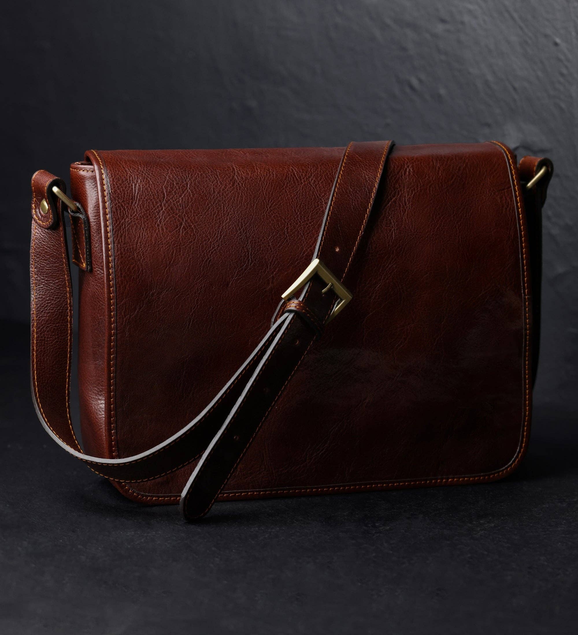 Time Resistance - Wholesale Messenger Bag - Women's - Leather Messenger Bag – The Stranger6