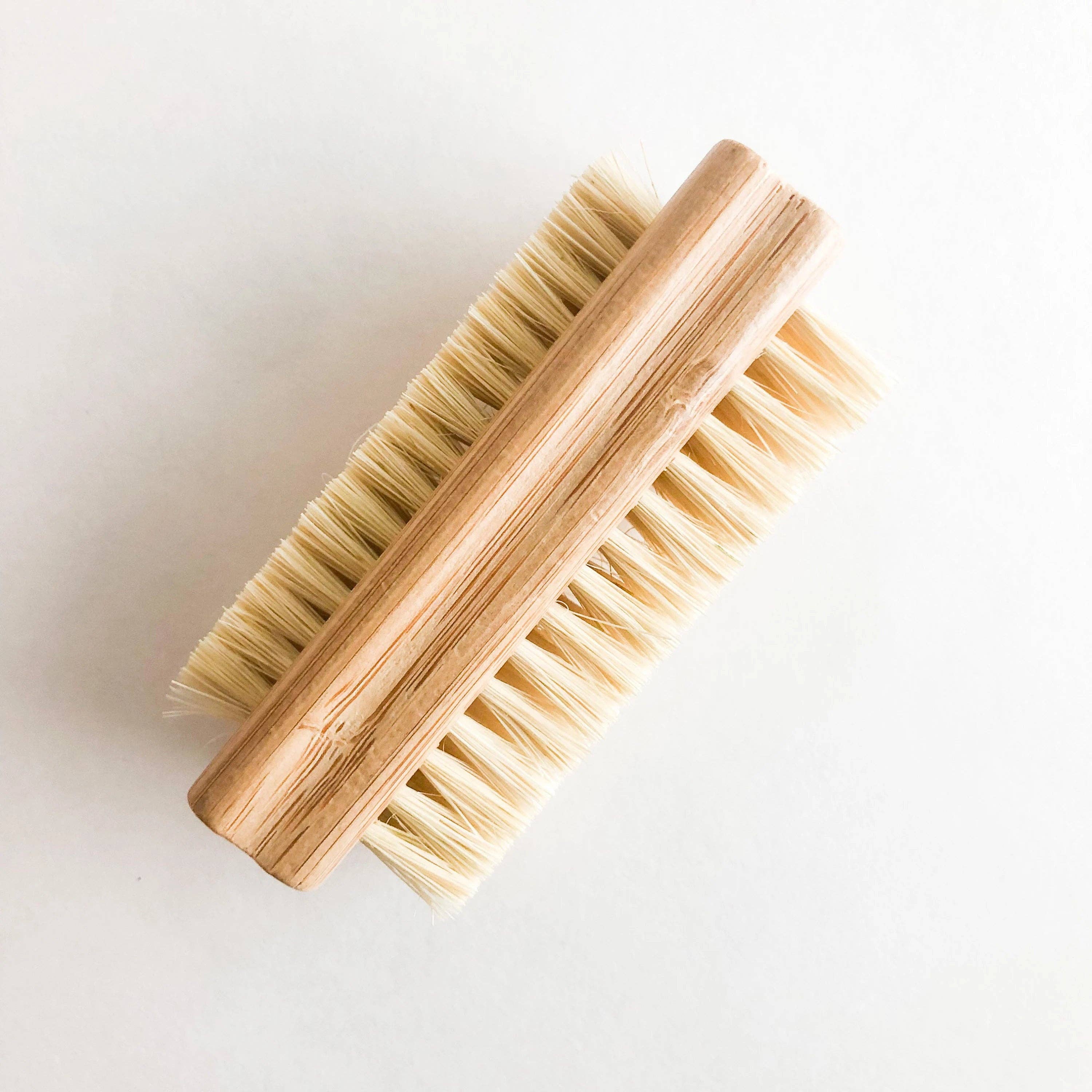 Smile Boutiques - Wholesale Body Brush - Natural Bamboo Nail Brush - Plastic Free Nail Brush3