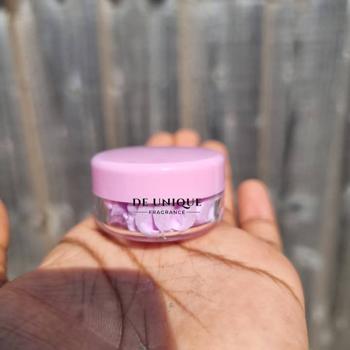De Unique Fragrance - Vente Gommage/exfoliant pour le corps - Échantillon de gommage pour le corps fouetté 10/ Gommage corps fouetté