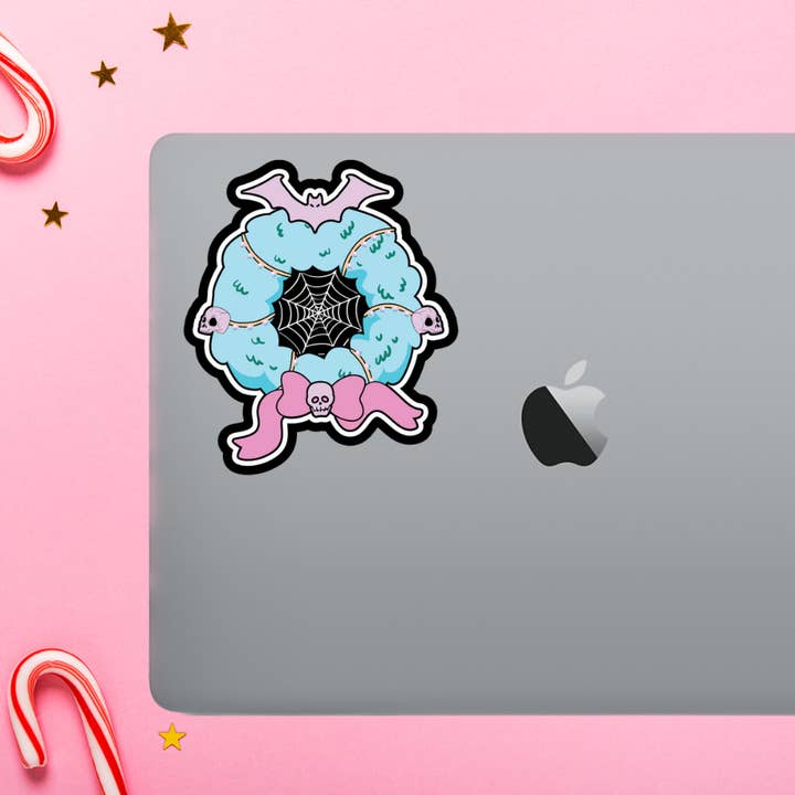 Autocollant de Noël gothique pastel - Creepy Wraeth pour la vente par Pretty Toxic Stickers