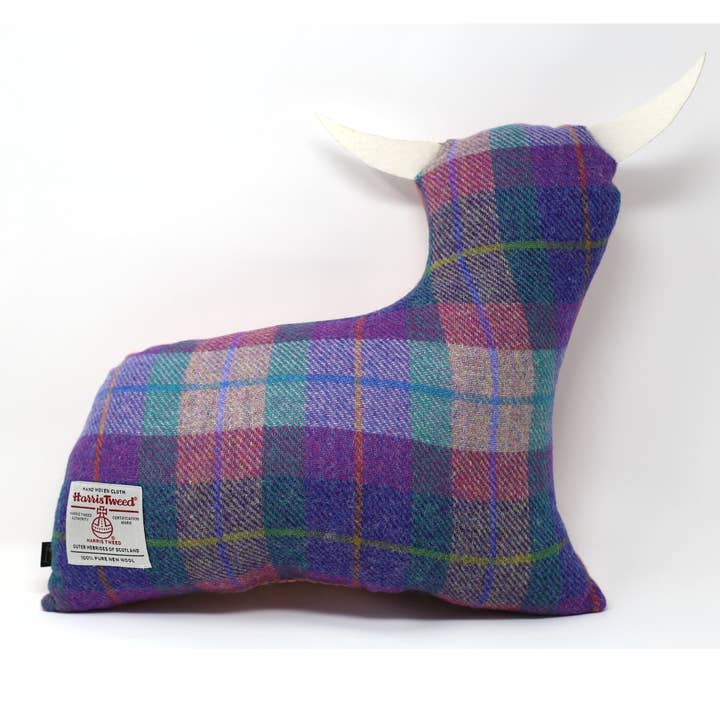 Studio Sunart - Wholesale Throw/Decorative Pillow - Large Highland Cow Cushion