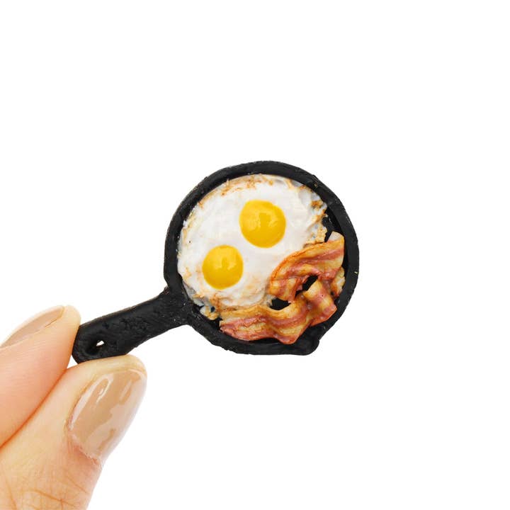 Bacon og æg stegepande magnet for engroshandel hos The Magnet Maiden