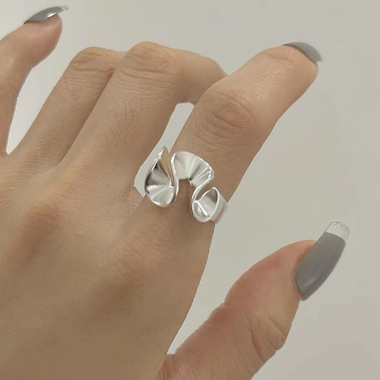 happyzzzsu – wholesale Band/stacked ring – 925 Sterling Silver Unique Irregular Wave Ring1