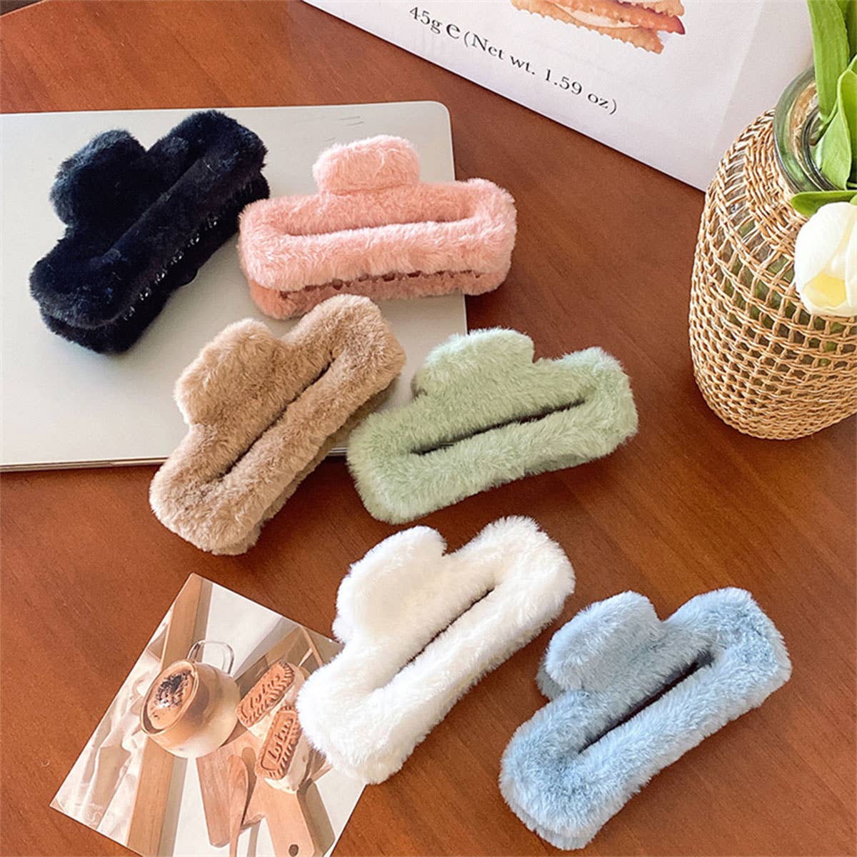 ACCITY - Wholesale Hair Clip - Women's - Faux Rabbit Fur Hair Claw - Elegant Winter Style_CWABE01988