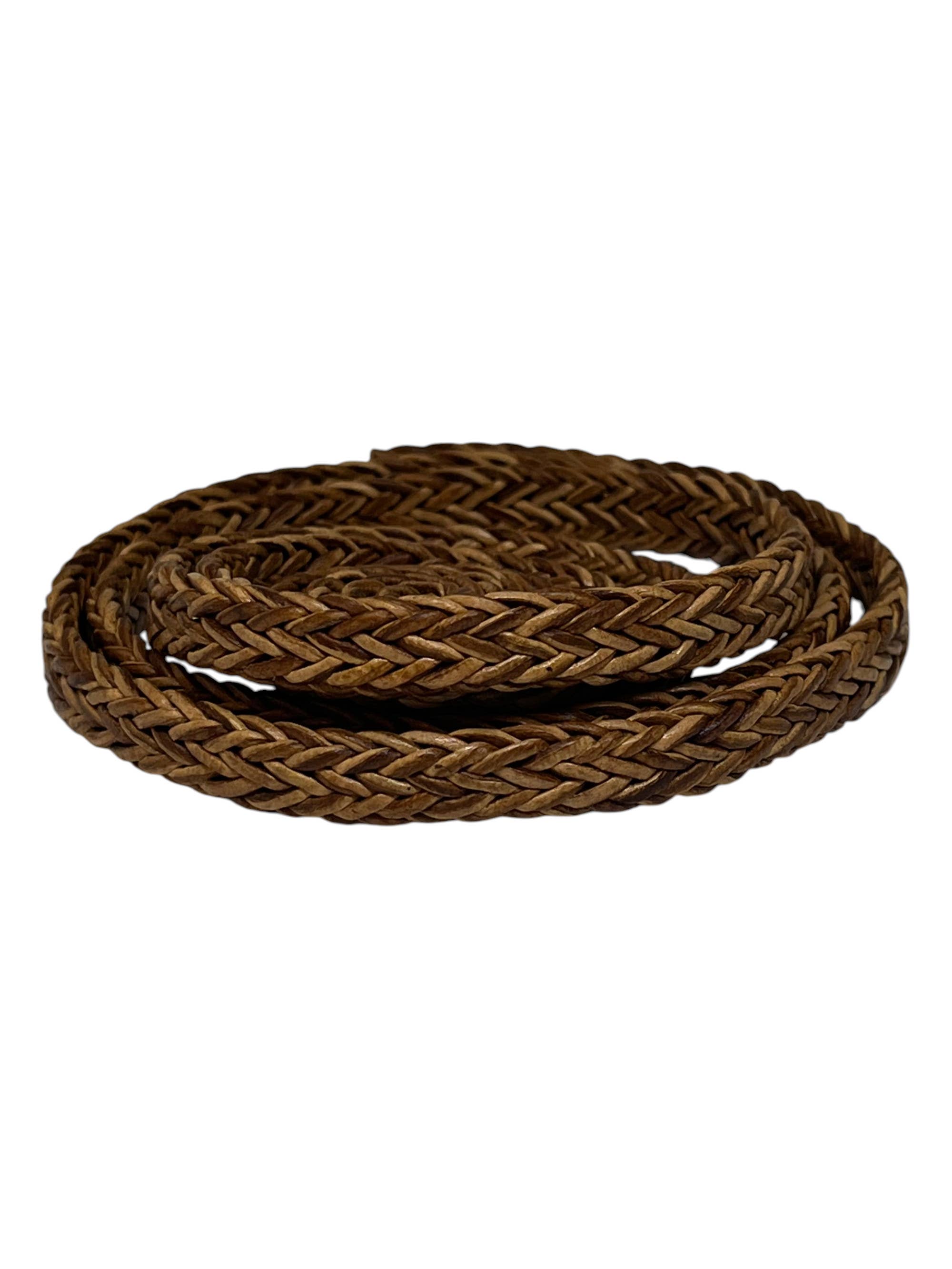 Sun Enterprises B.V. - Wholesale Craft Supplies - Spiral Braided Leather Cord - 9x4mm1