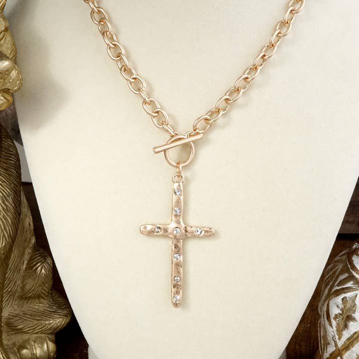PennyLine inc - Wholesale Pendant/Charm Necklace - Divine Simplicity – Hammered Cross Front Toggle Necklace5