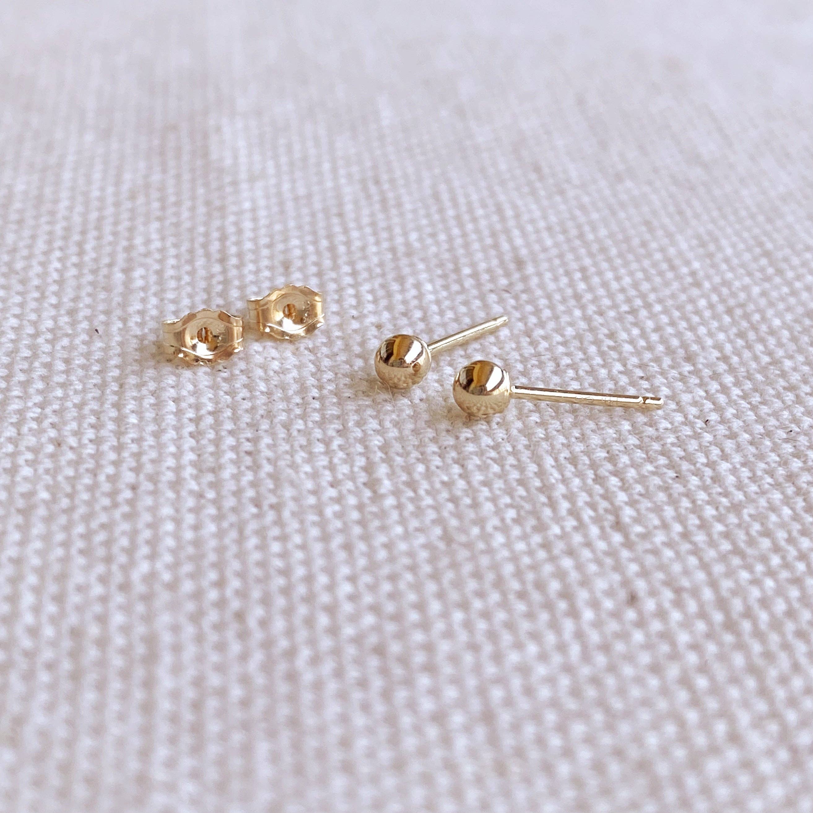 GoldFi – Großhandel Ohrstecker – 14 k massives Gold 3 mm Kugel Ohrstecker6