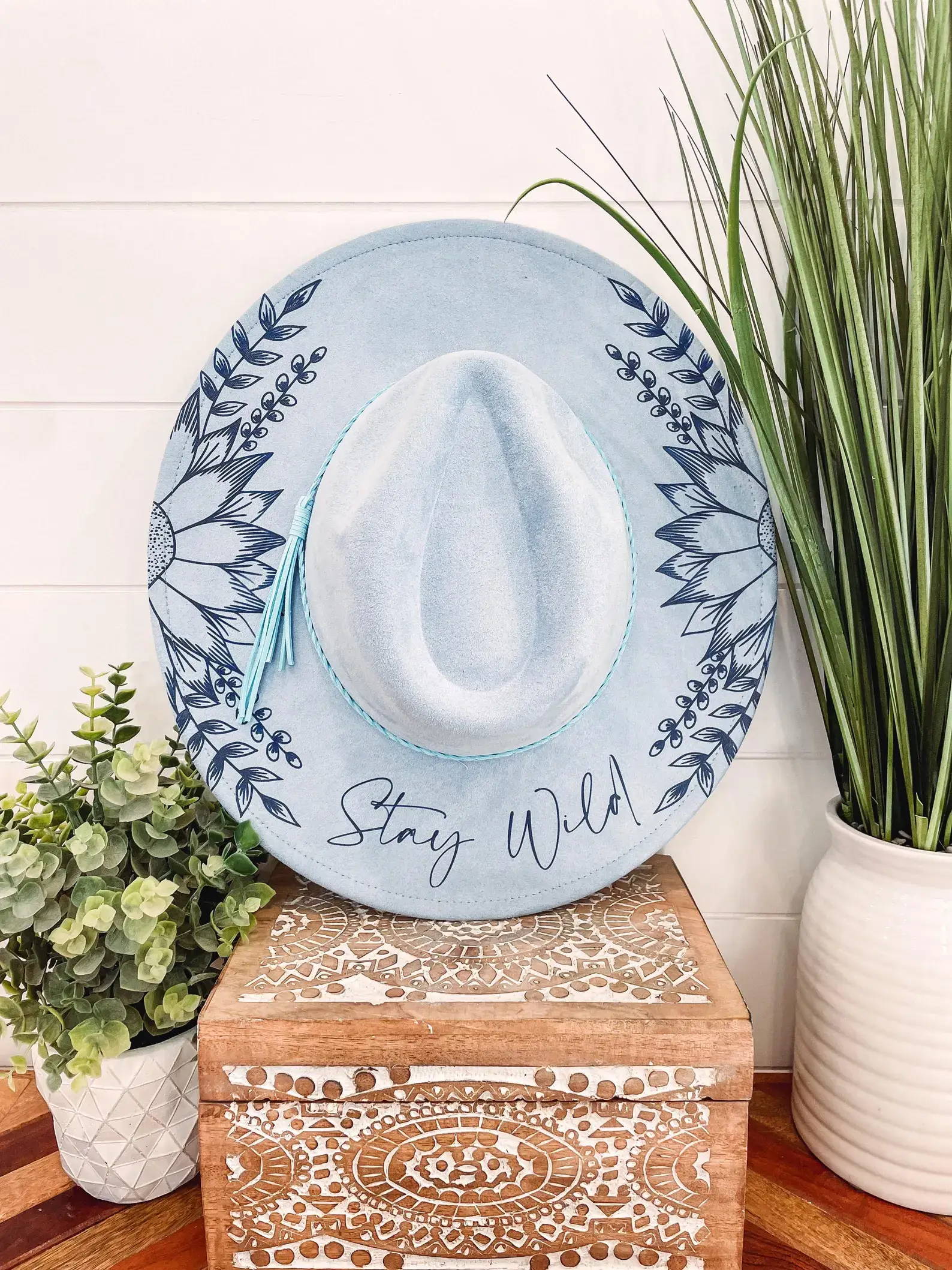 Willie & Dolly Designs - Wholesale Cowboy Hat - Women's - Engraved Floral Hat5