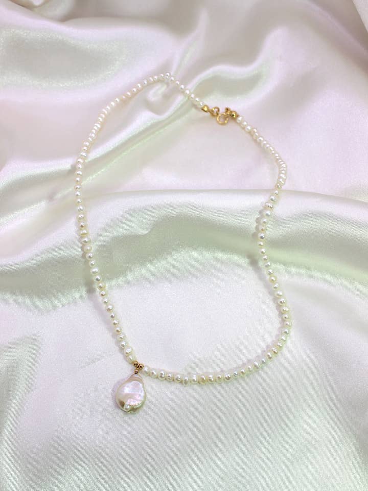 Bao’ necklace for wholesale by Valiente New York