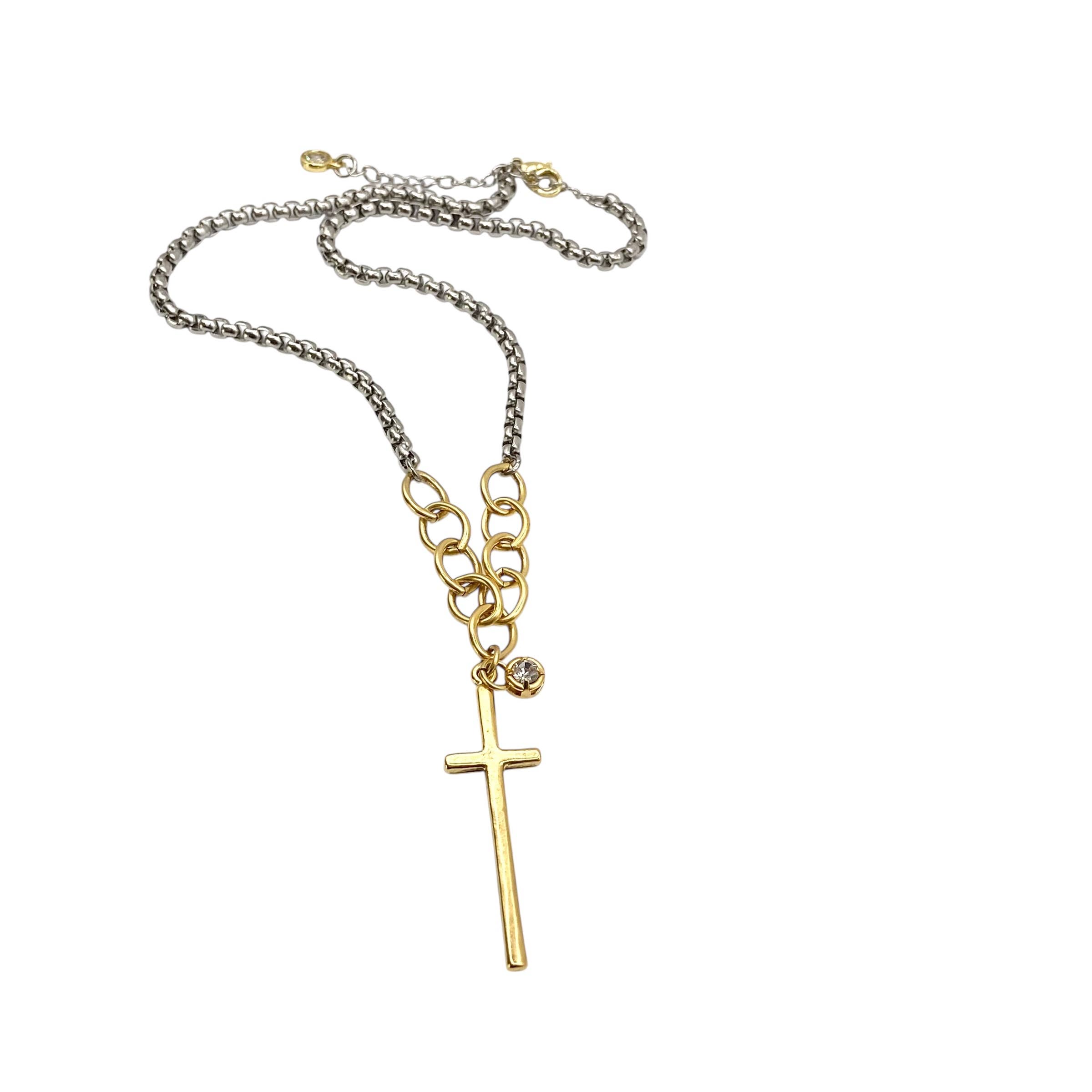 VB&CO Designs Handmade Jewelry - Vente Colliers à pendentif - Collier croix en métal mélangé avec accent en cristal1