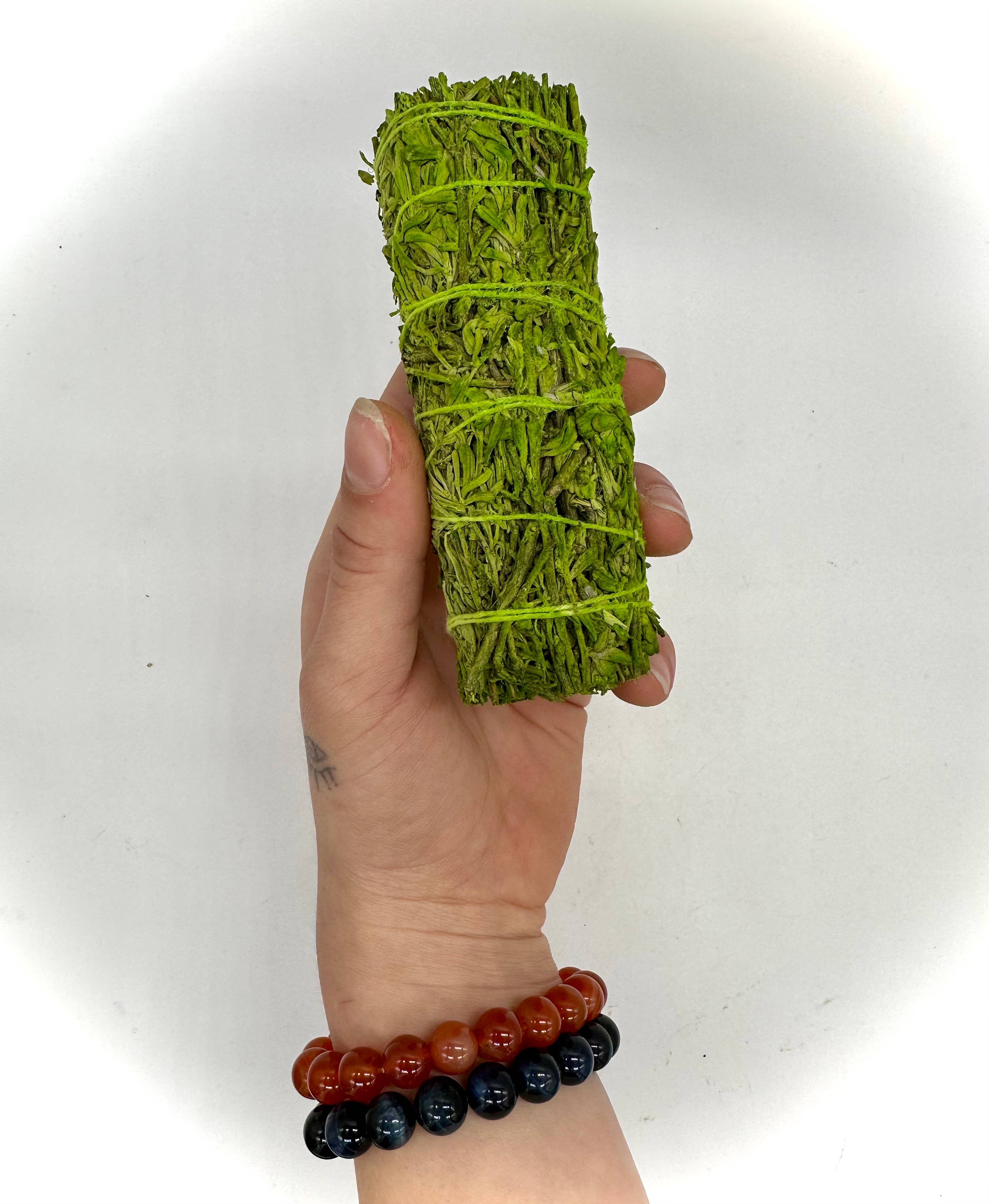 Faiza Naturals - Wholesale Sage Bundle - Patchouli Resin Blue Sage Bundles1