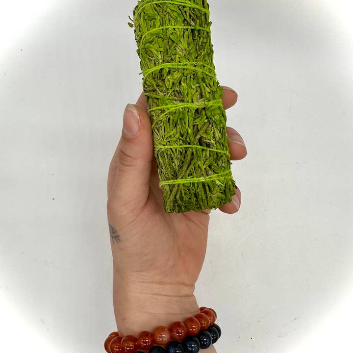 Faiza Naturals - Wholesale Sage Bundle - Patchouli Resin Blue Sage Bundles1