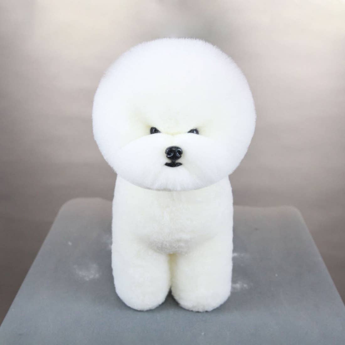 ARTERO Inspiring Style - Vendita all'ingrosso Statuette decorative - Artero Virtual Dog manichino per toelettatura Bichon Frise1