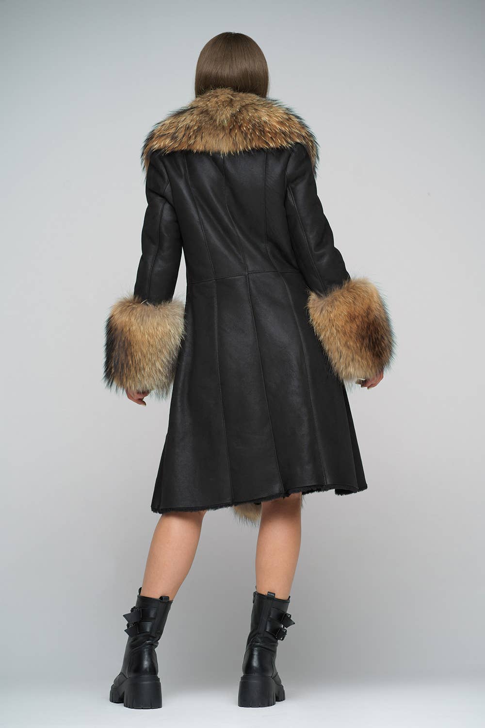 black Sheepskin and polar raccoon fur coat 2039 for wholesale on Faire1