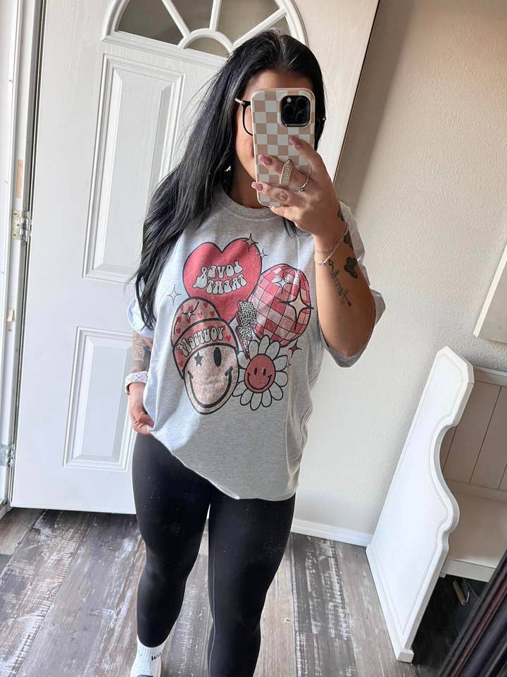 Sugar & Velvet Collective Wholesale - Wholesale T-Shirt (Graphic) - Women's - LOVE & TREAT YOURSELF0