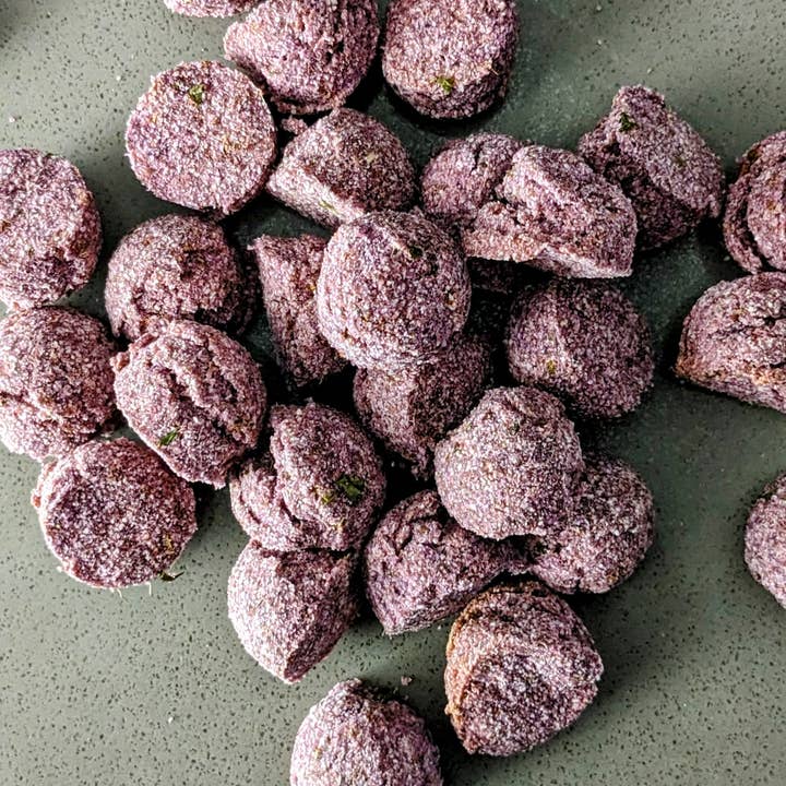 Chester's Dog Treats, LLC - Vente Friandises – chien - GÂTERIES NATURELLES POUR CHIENS CHESTER'S À LA LAVANDE ET À LA CAMOMILLE3