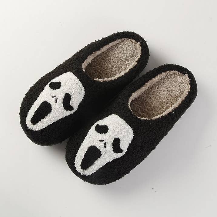 Weavey Studio - Wholesale Slippers – Women's - Halloween Ghost Face black Scream Design Fluffy Slippers0