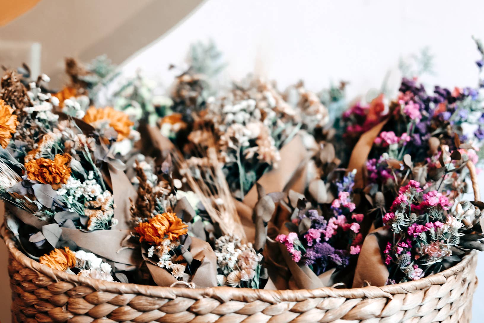 Andi Aesthetics - Wholesale Dried/Pressed Flowers - Dried Flower Bouquet4