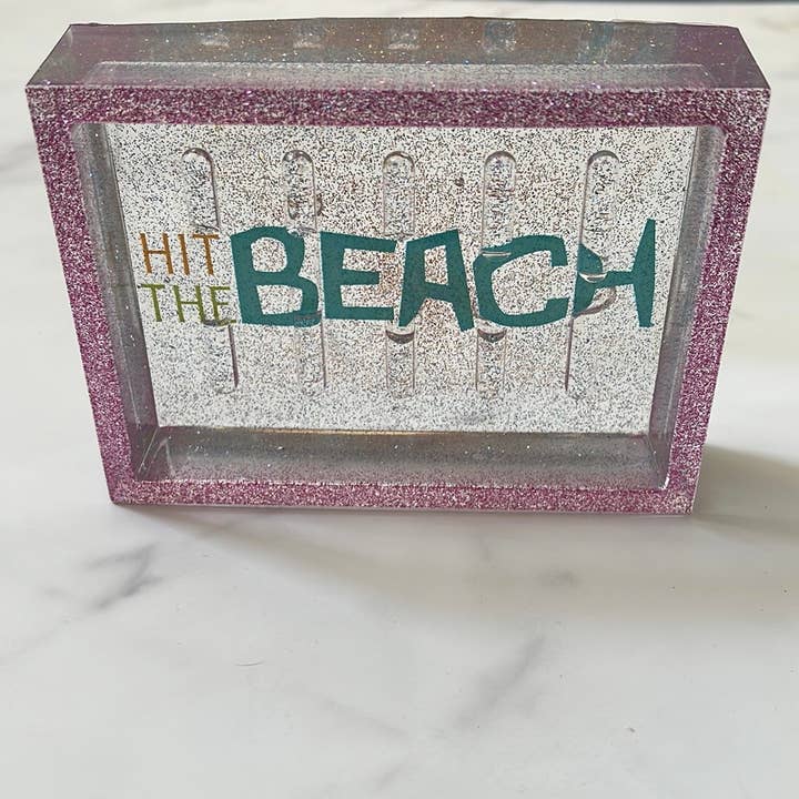 Porte-savon Hit the Beach fait main pour la vente par Life Makes Scents Soap Shop