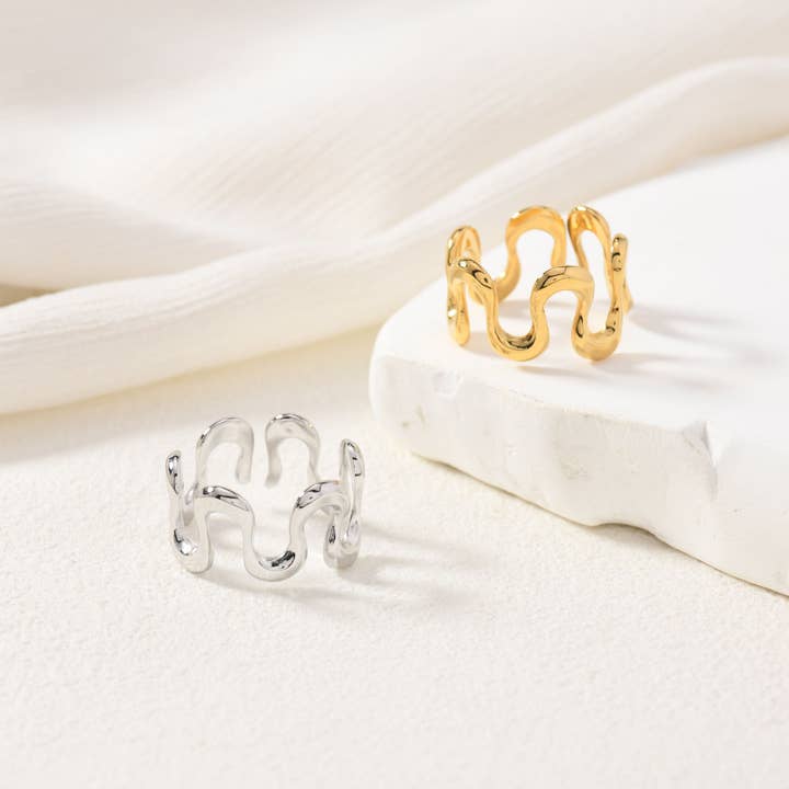 Victoria Ring for wholesale by peachade