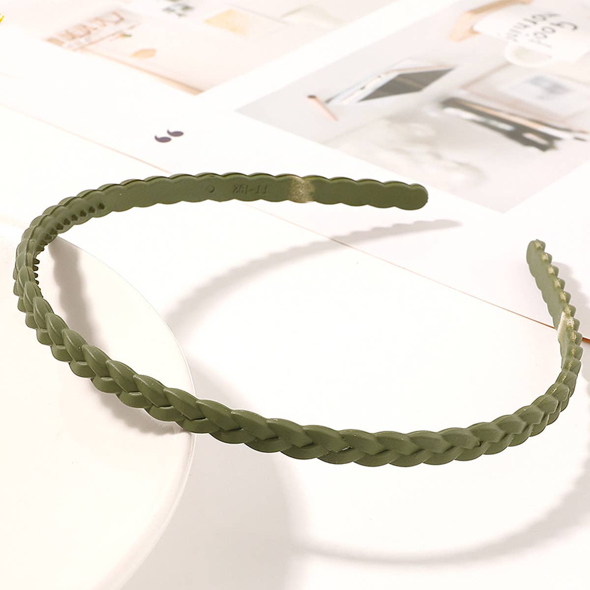 ACCITY - Wholesale Fashion Headband - Women's - BRAIDED DESIGN HEADBAND_CWAHA02168