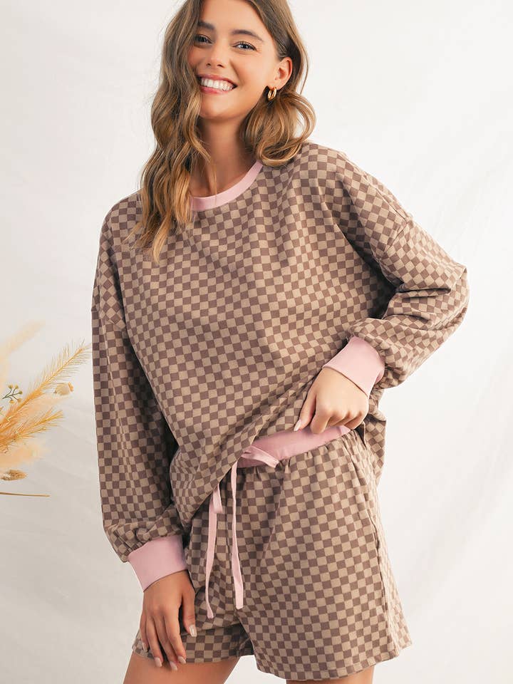 Checkered Long Sleeve Pullover & Shorts Set | S-XL for wholesale by Aapparella