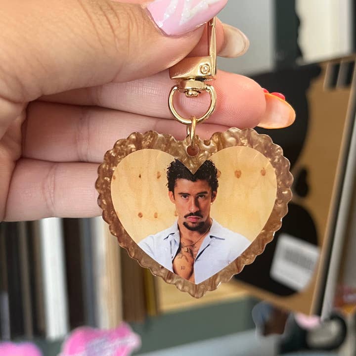 Studio Nena - Wholesale Keychain - Women's - Bad Bunny Puerto Rico Heart Keychain0