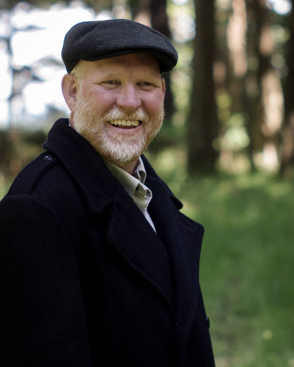 Thread Theory - Wholesale Craft Sewing Kit - Goldstream Peacoat Tissue Sewing Pattern5