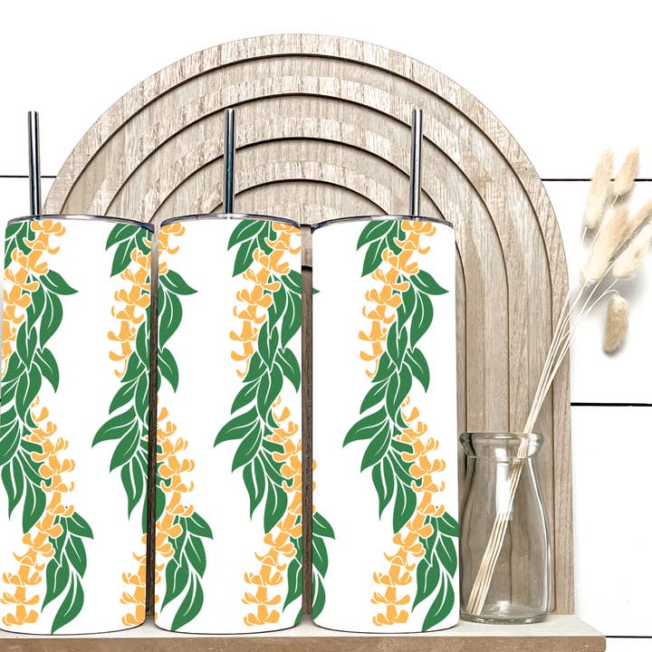 Gobelet Maile + Puakenikeni pour la vente par BLISSFUL TRIBE HANDMADE