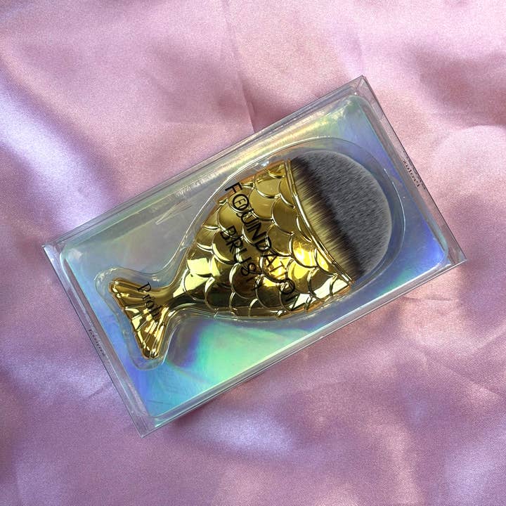 Pennello per Fondotinta - Pennello per Fondotinta in Fibre Sintetiche Morbide per la vendita all'ingrosso da parte di Efon International Corp.