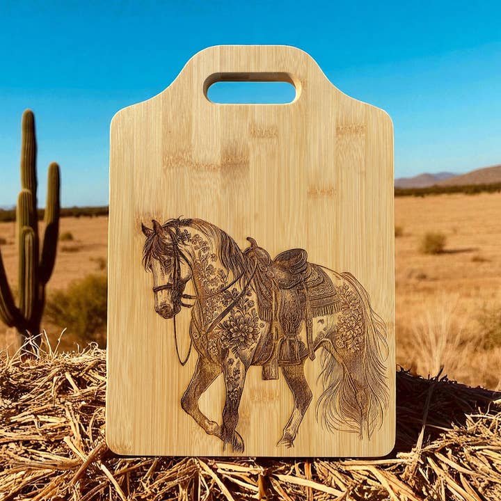 Western Dressuur Paard Bamboe Snijplank, kaasplankje voor wholesale door The Krafty Equestrian