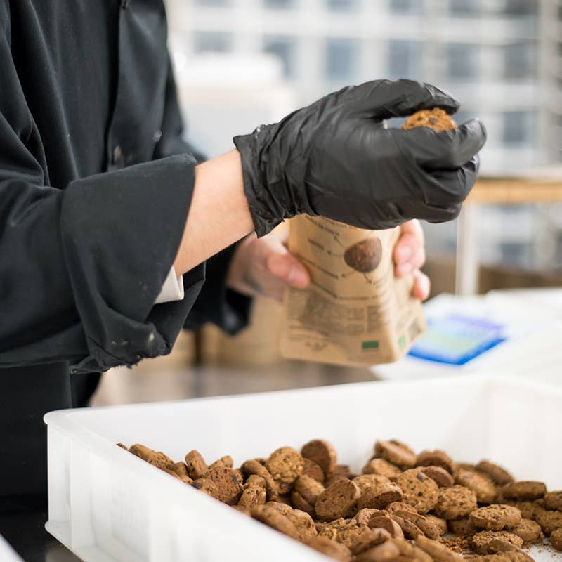 NEOGOURMETS - Wholesale Cookie - Granola-style Chocolate Shortbread4