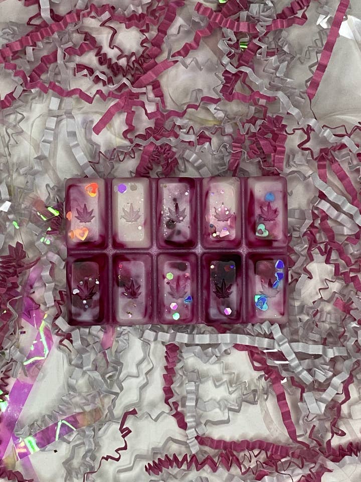 Space Candy Snap Bar for wholesale by Loud Candle Company