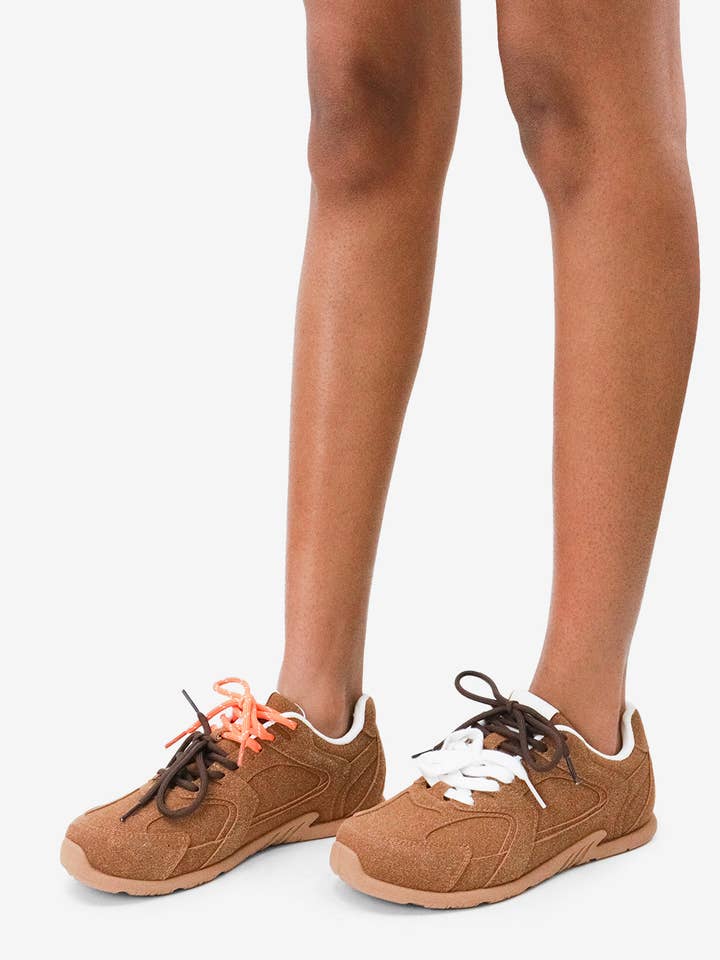 Lemonade Shoes - Wholesale Lifestyle trainers – Women′s - EXTRA MILE - Earth-Tone Chunky Sneakers w/ Contrast Lacing9