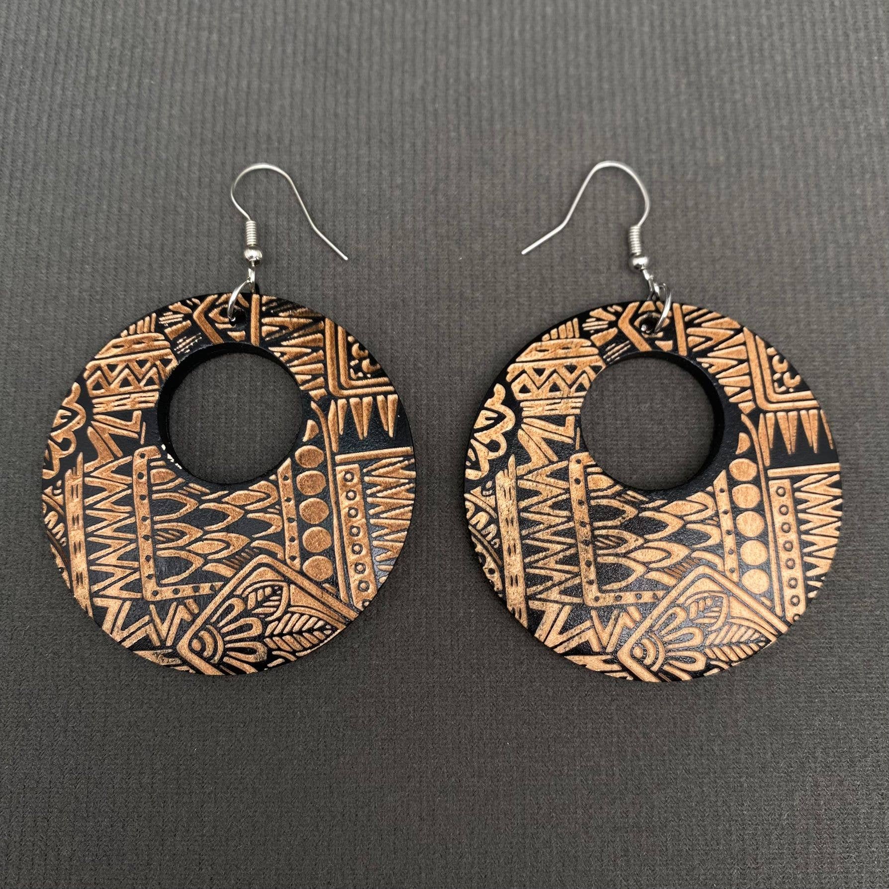 Mio Queena - Wholesale Dangle Earrings - Carving Pattern Wooden Round Dangle Earrings7