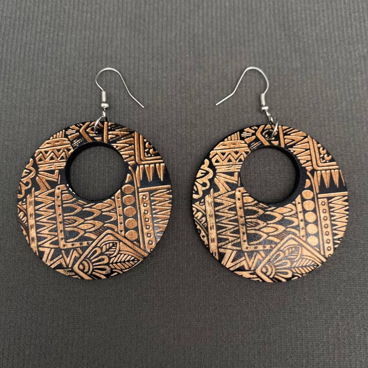 Mio Queena - Wholesale Dangle Earrings - Carving Pattern Wooden Round Dangle Earrings7