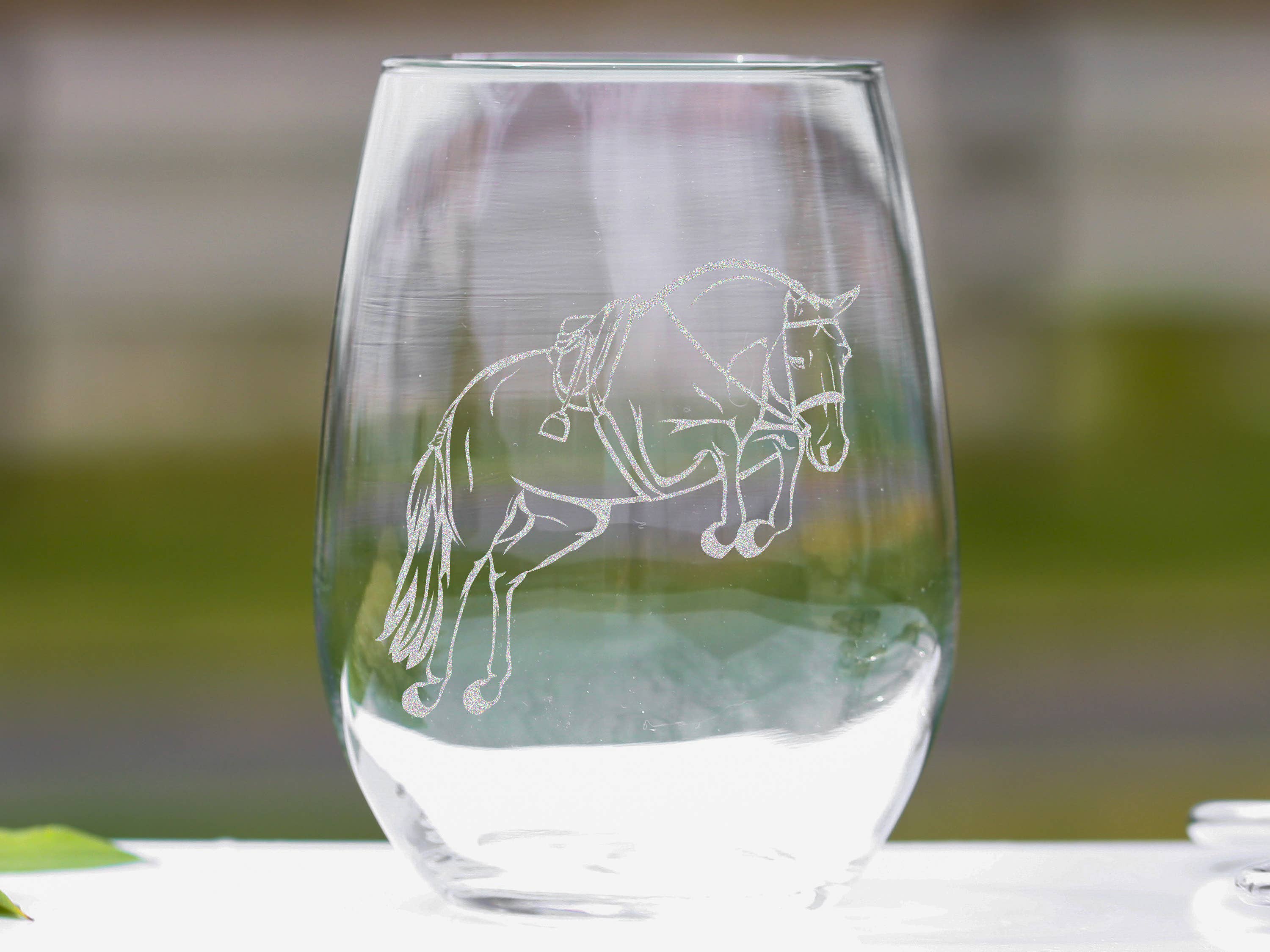 Classy Equine – wholesale Wine glass – Hunter Jumper Horse Engraved Stemless Wine Glass Equestrian1
